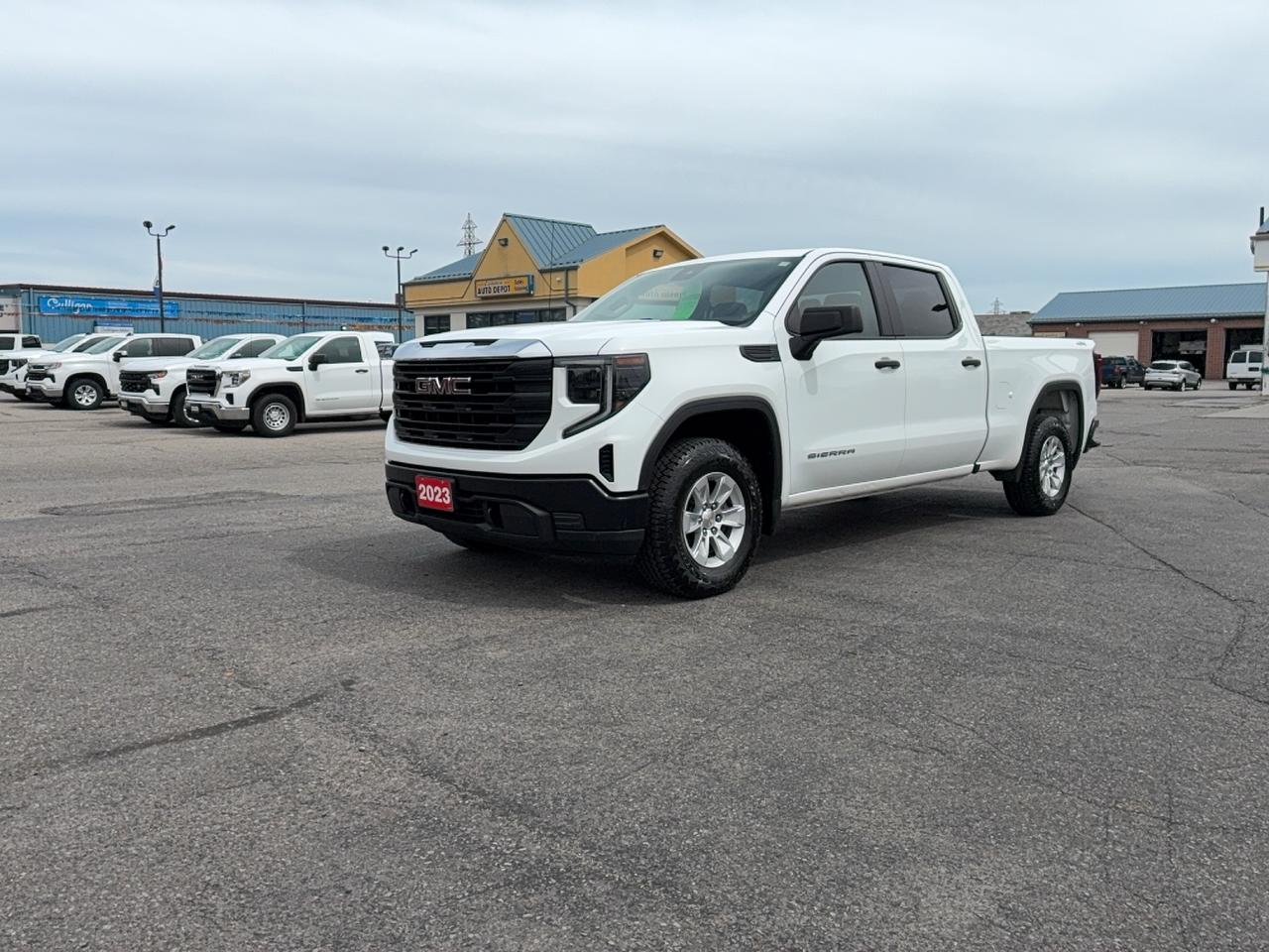 2023 GMC Sierra 1500 Pro 4WD CrewCab 2.7L4cylGas 6'7"Box BackUpCam Photo
