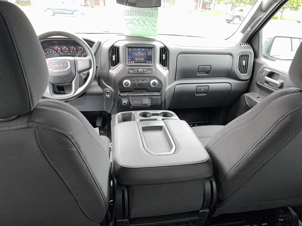 2023 GMC Sierra 1500 Pro 4WD CrewCab 2.7L4cylGas 6'7"Box BackUpCam Photo