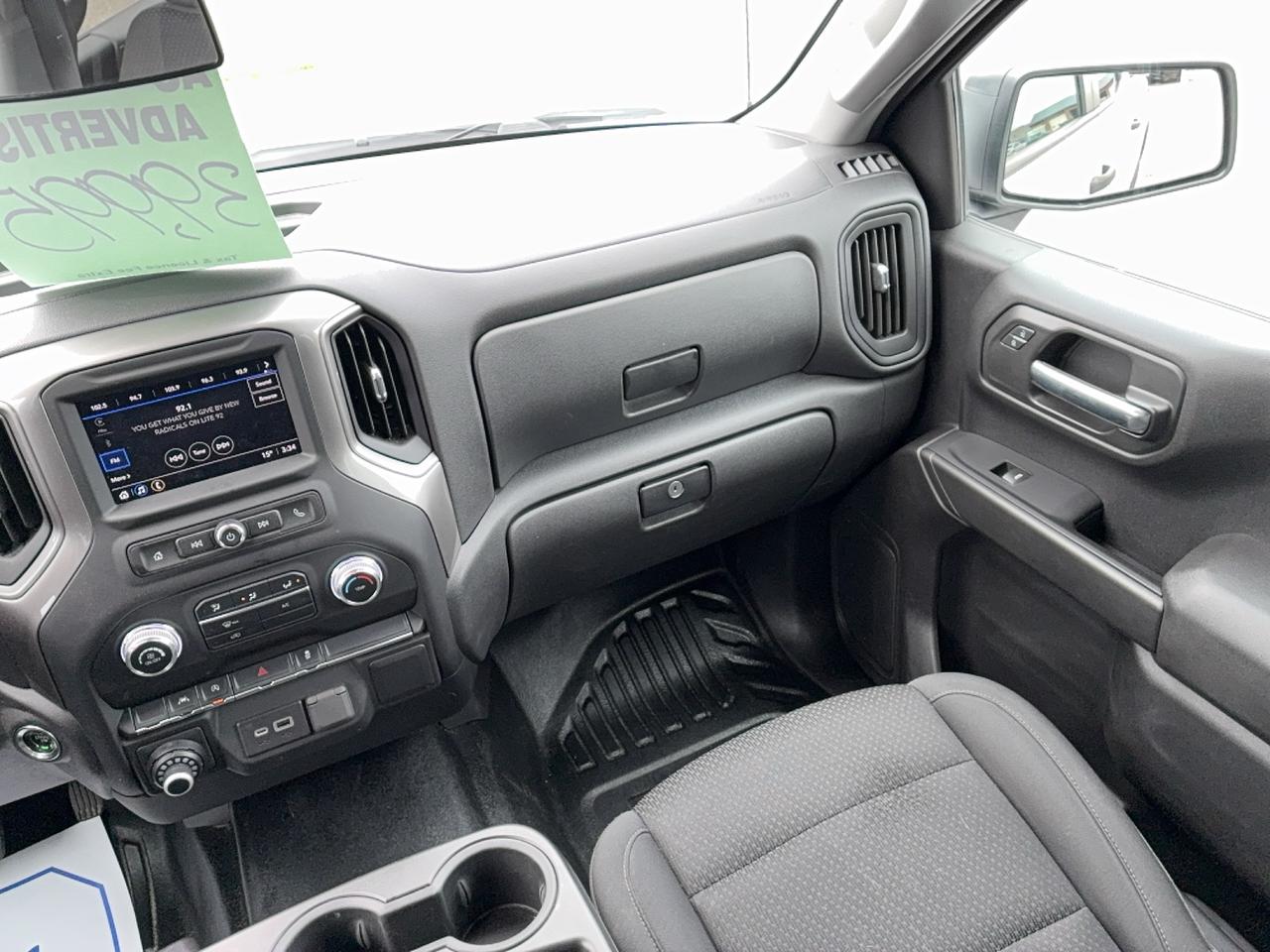 2023 GMC Sierra 1500 Pro 4WD CrewCab 2.7L4cylGas 6'7"Box BackUpCam Photo