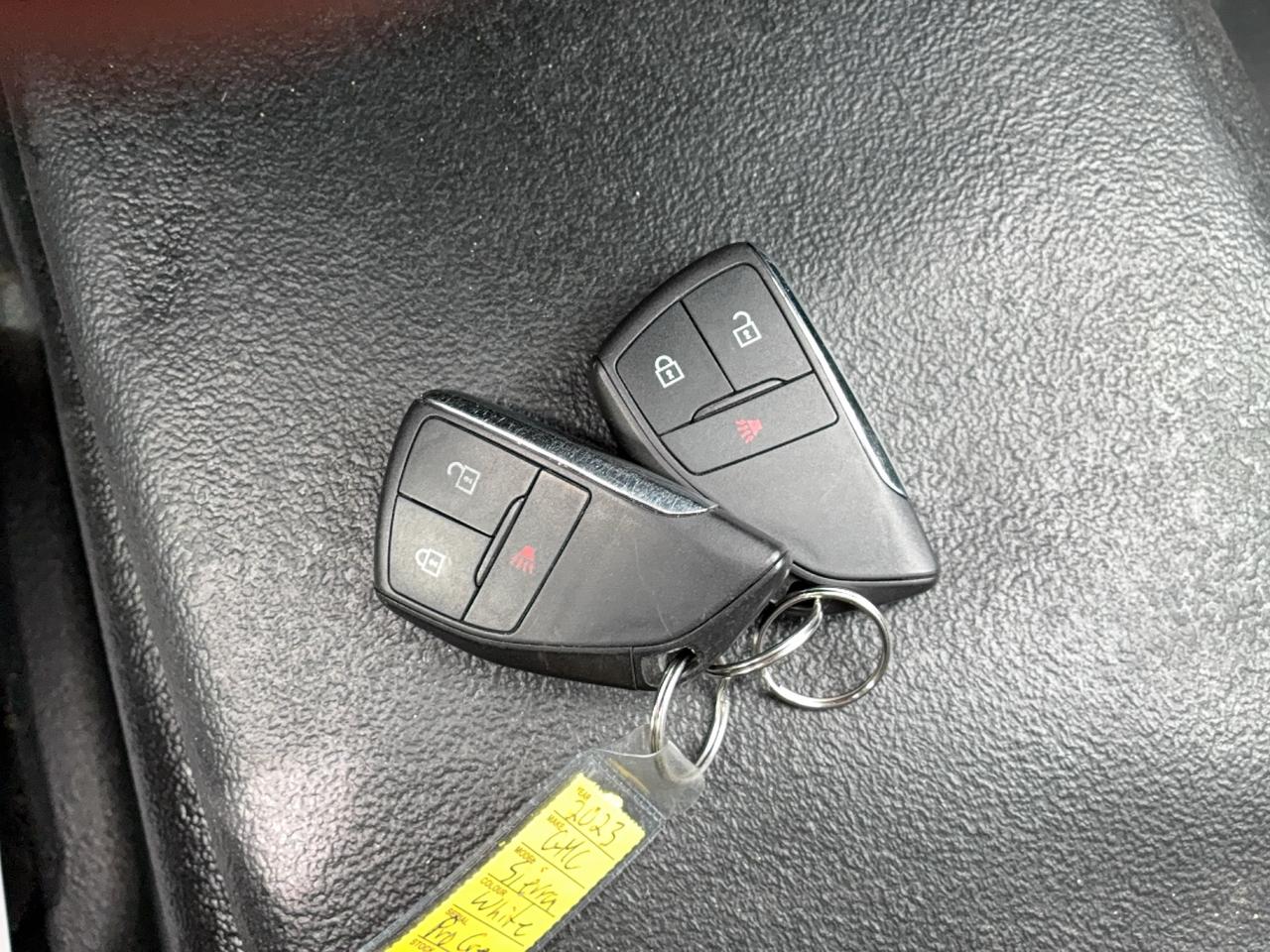 2023 GMC Sierra 1500 Pro 4WD CrewCab 2.7L4cylGas 6'7"Box BackUpCam Photo