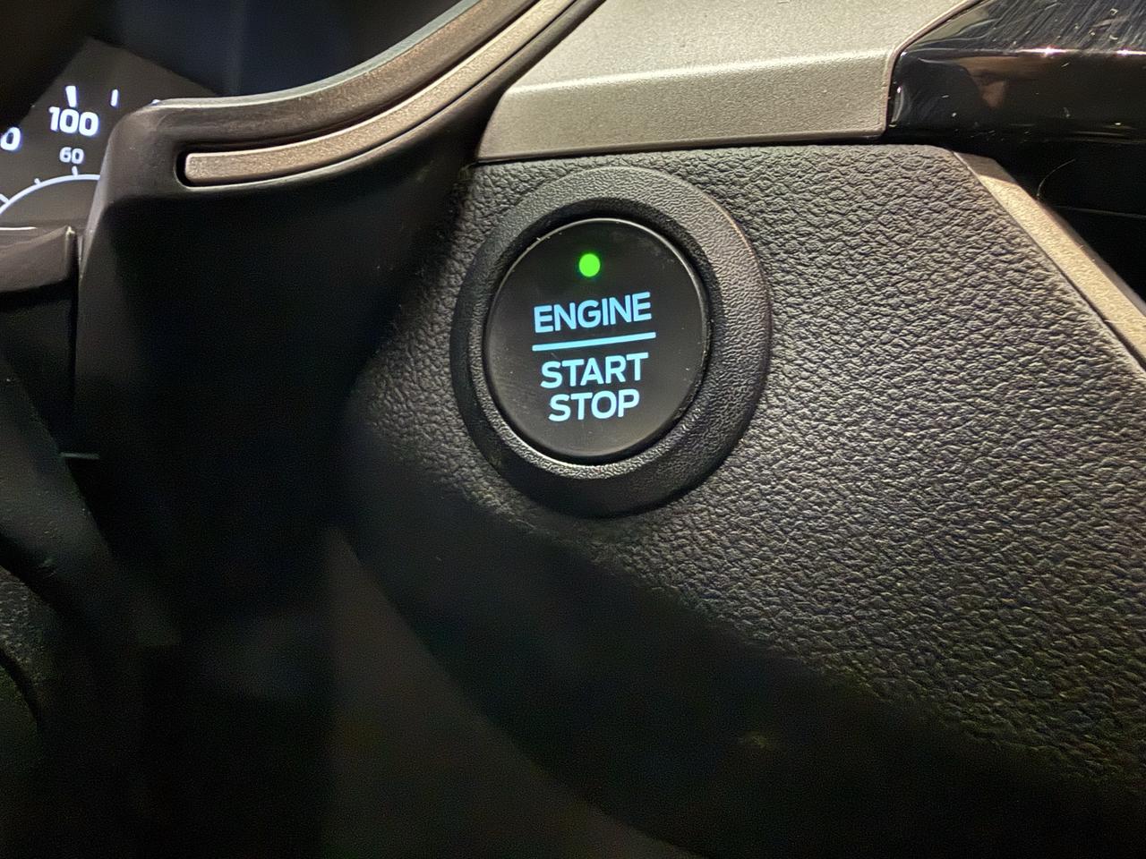2022 Ford Escape SE Photo
