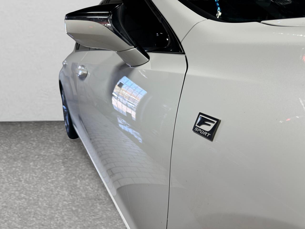 2019 Lexus ES ES 350 PREMIUM SIGNATURE F-SPORT | TOP OF THE LINE Photo