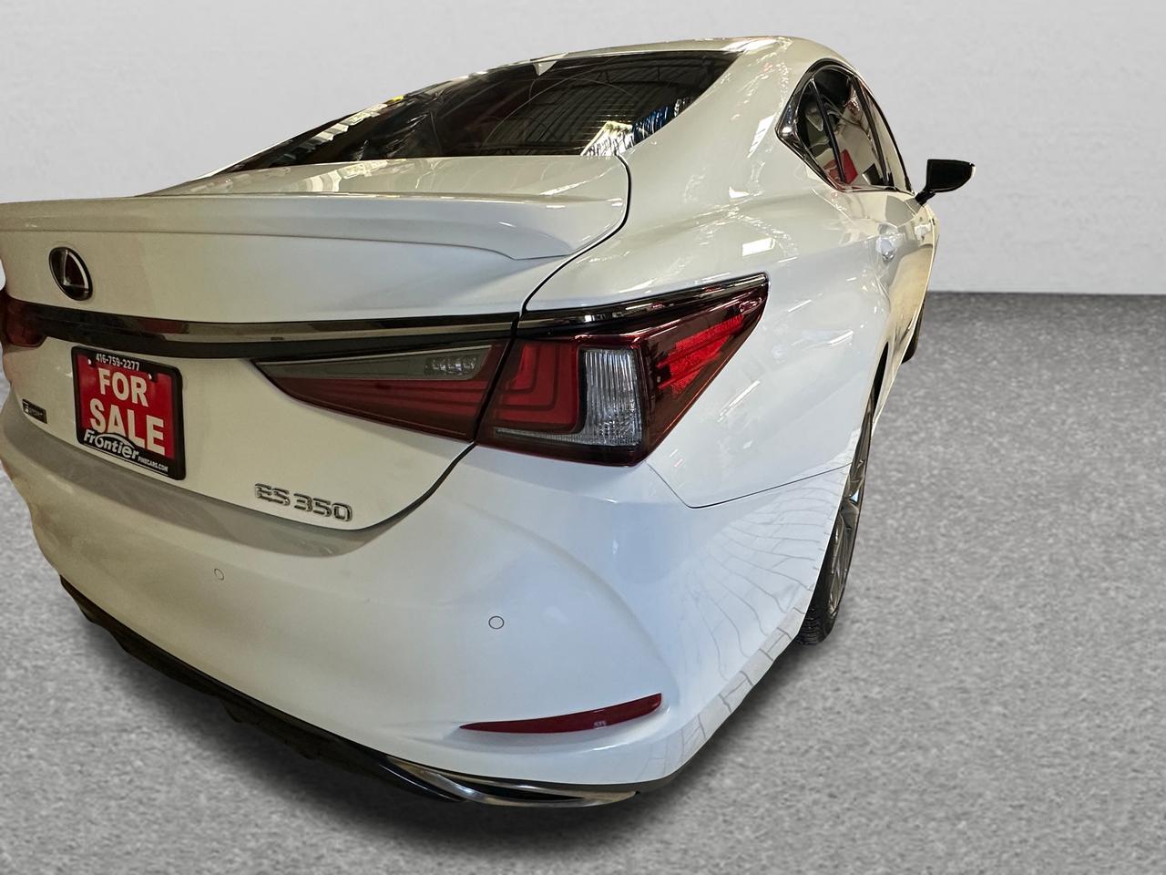 2019 Lexus ES ES 350 PREMIUM SIGNATURE F-SPORT | TOP OF THE LINE Photo