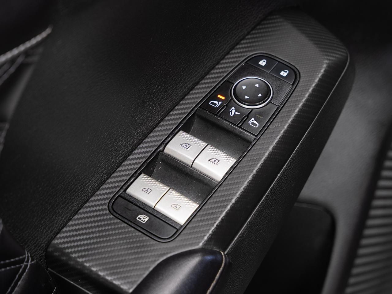 2022 Mitsubishi Outlander GT S-AWC | Pano roof | HUD | Leather | CarPlay