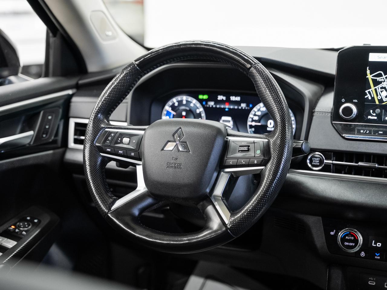2022 Mitsubishi Outlander GT S-AWC | Pano roof | HUD | Leather | CarPlay