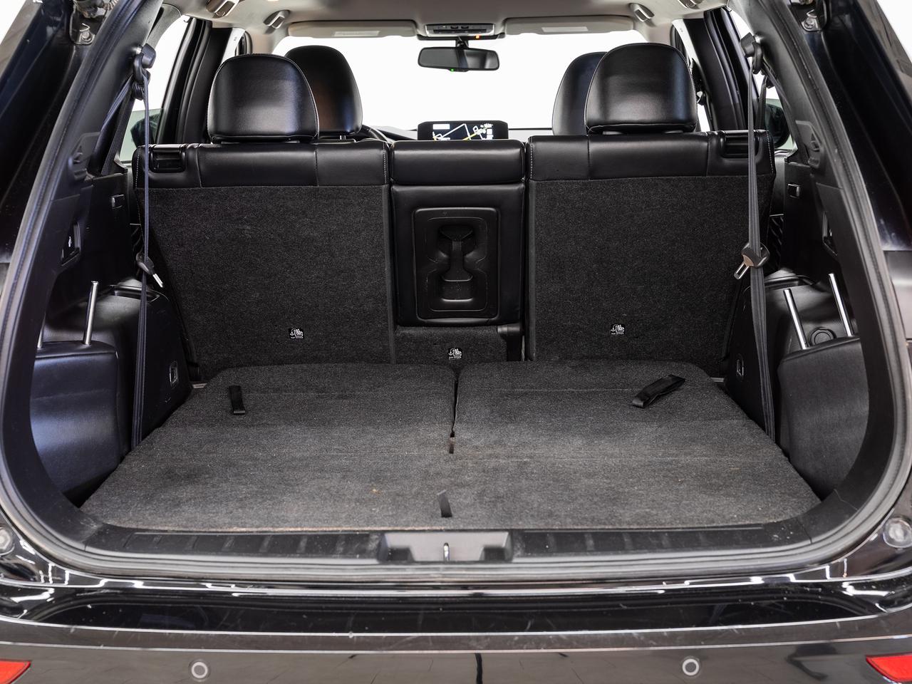 2022 Mitsubishi Outlander GT S-AWC | Pano roof | HUD | Leather | CarPlay