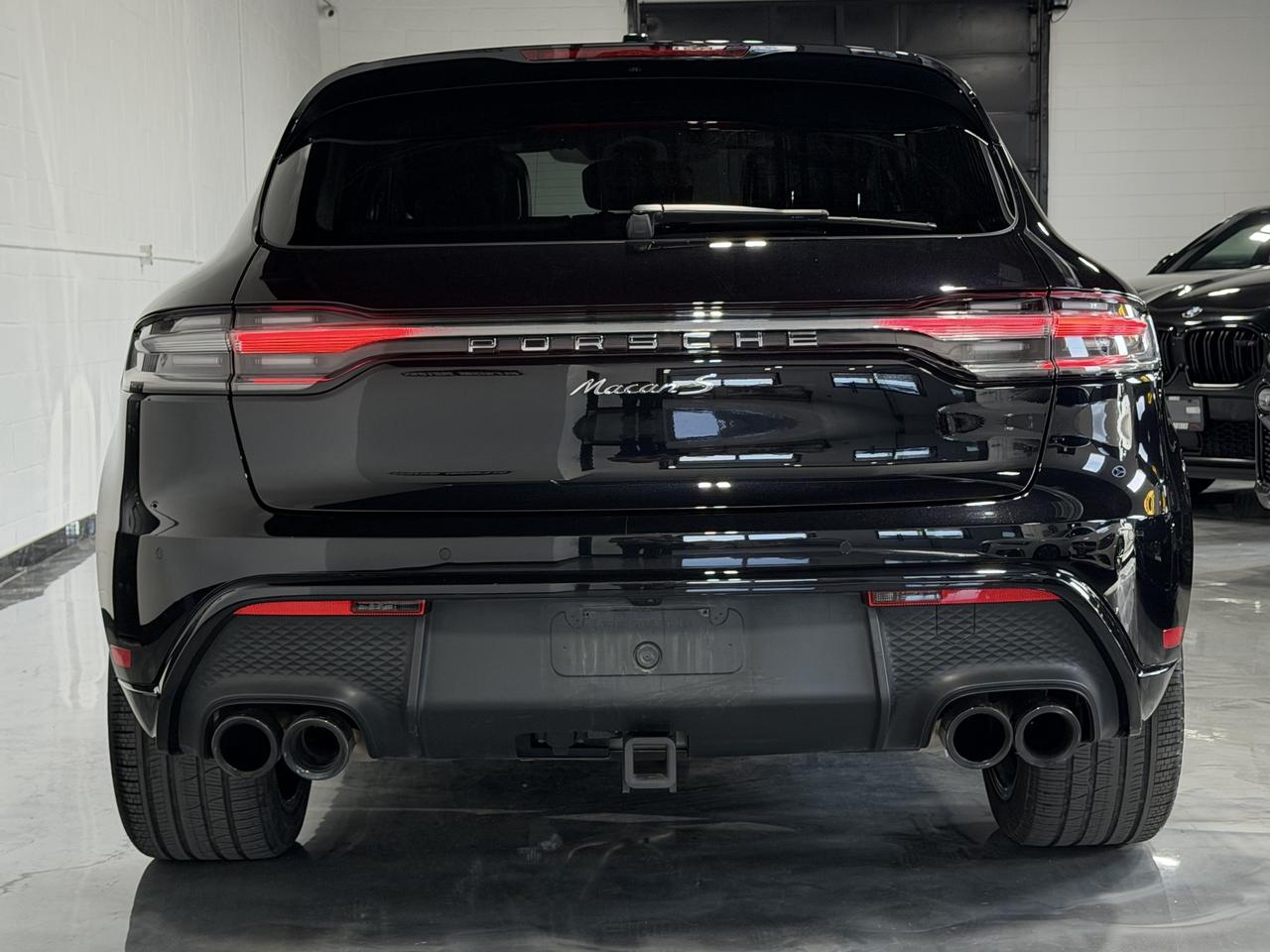 2024 Porsche Macan S Red Int, Clear Tailights, BOSE, Premium Plus Pkg Photo