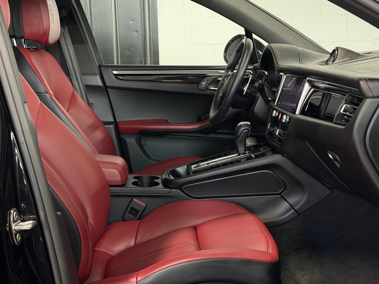 2024 Porsche Macan S Red Int, Clear Tailights, BOSE, Premium Plus Pkg Photo