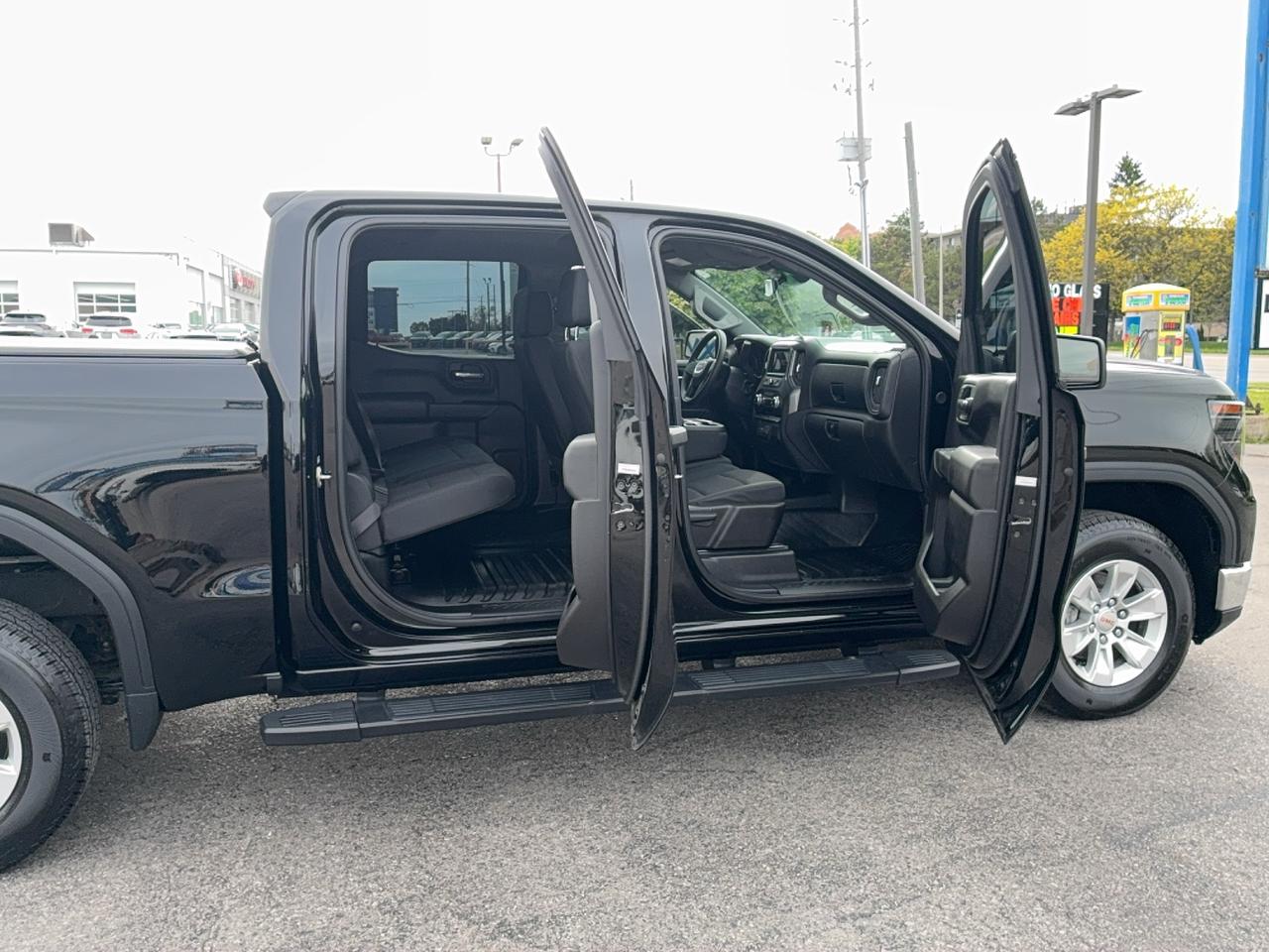 2024 GMC Sierra 1500 Pro 4WD CrewCab 2.7L4cylGas 5'10" Box BackUpCam Photo