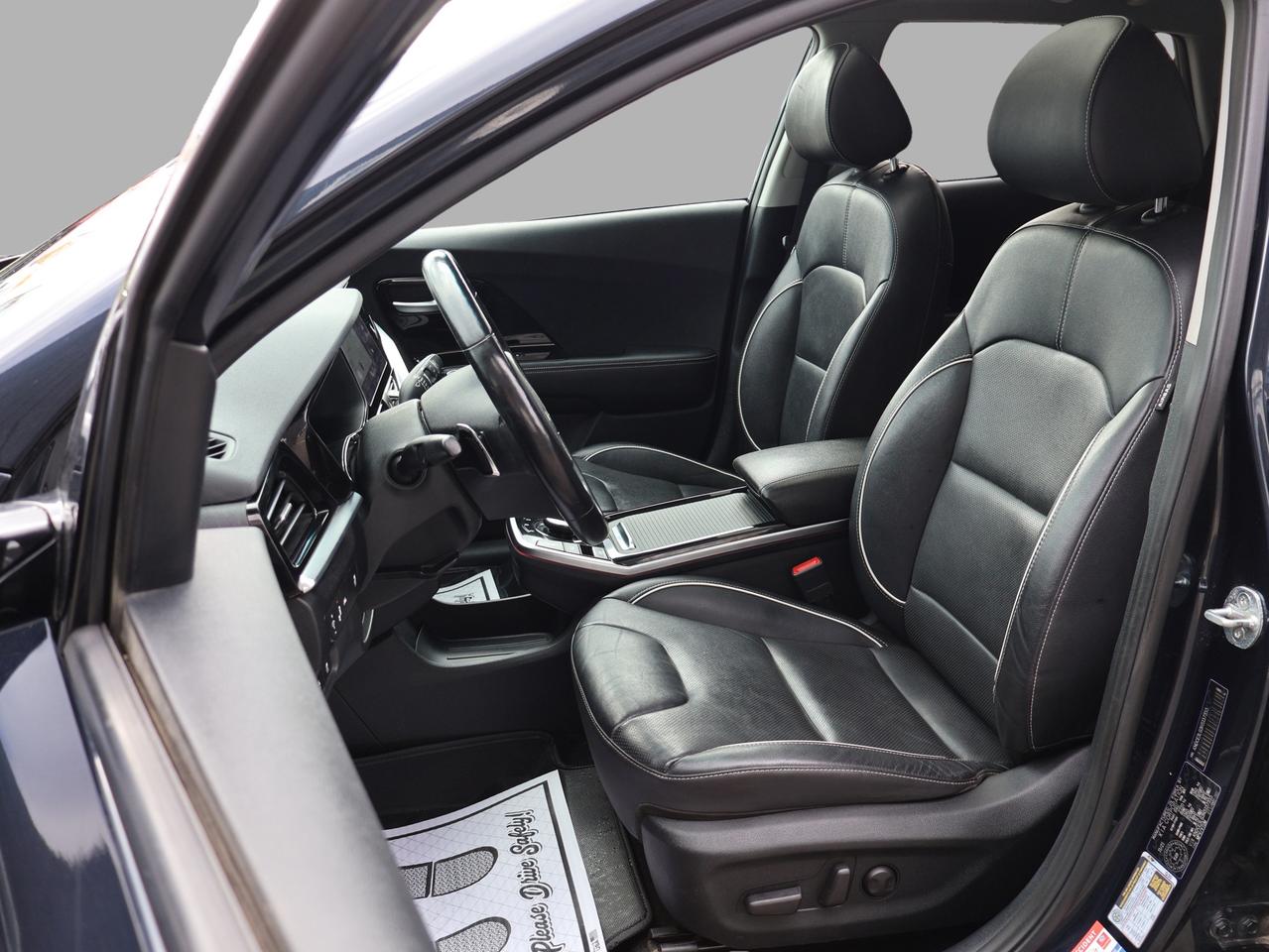 2022 Kia NIRO EV SX TOURING *1 OWNER*ACCIDENT FREE* CAMERA NAV BLUETOOTH LEATHER HEATED SEATS SUNROOF CRUISE ALLOYS Photo