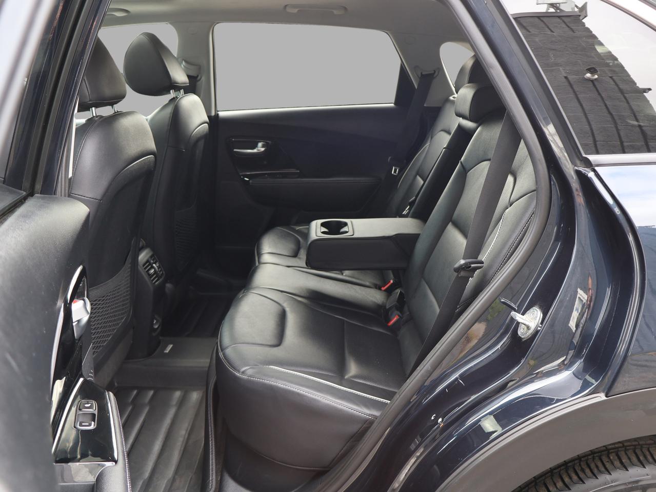 2022 Kia NIRO EV SX TOURING *1 OWNER*ACCIDENT FREE* CAMERA NAV BLUETOOTH LEATHER HEATED SEATS SUNROOF CRUISE ALLOYS Photo