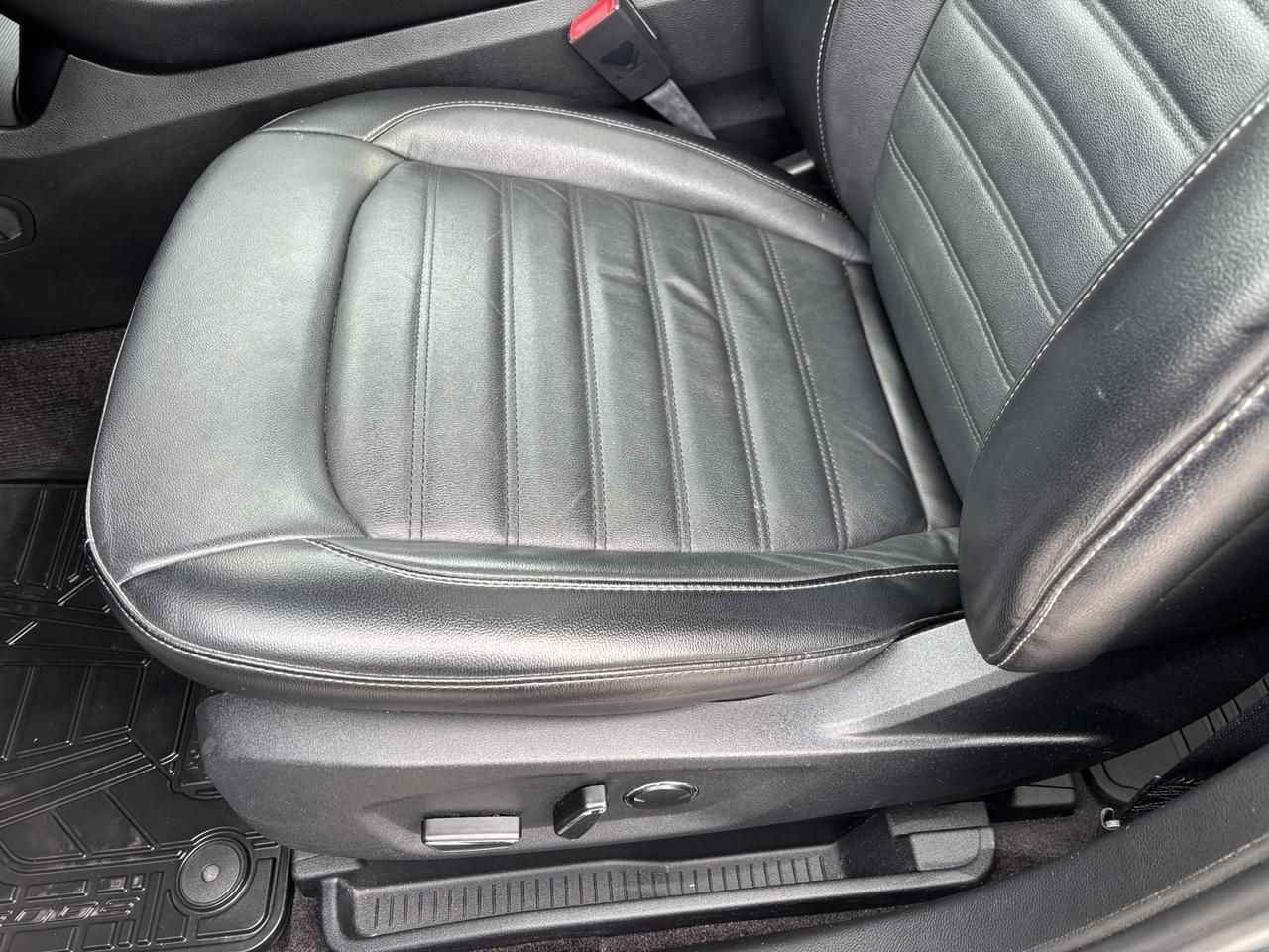 2016 Ford Edge SEL Photo