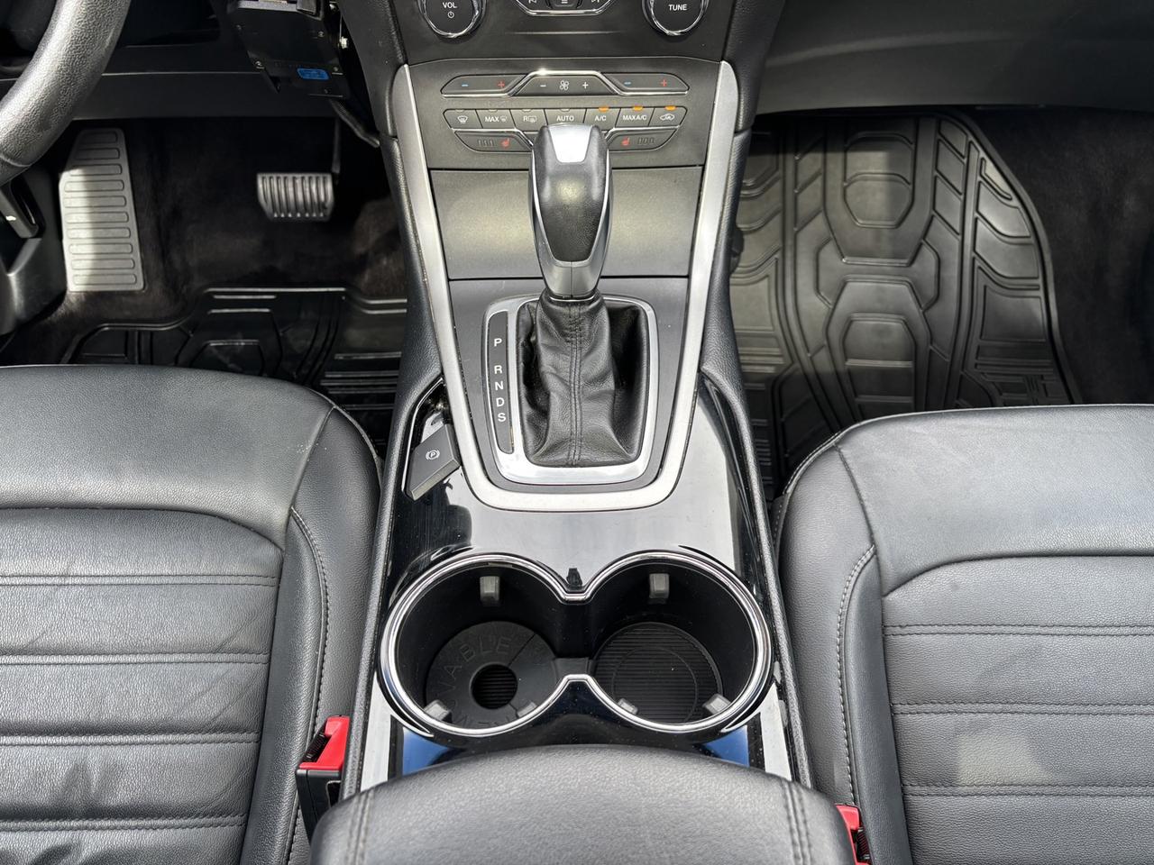 2016 Ford Edge SEL Photo