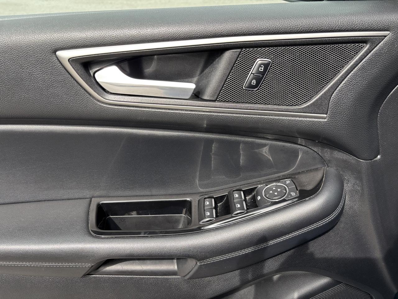 2016 Ford Edge SEL Photo