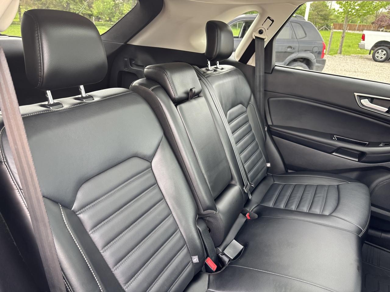 2016 Ford Edge SEL Photo