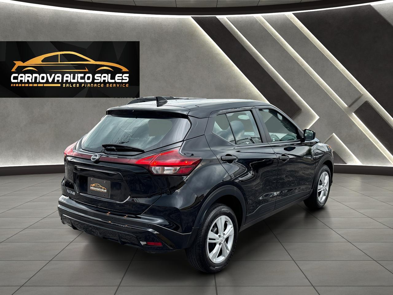 2024 Nissan Kicks S+ONE OWNER+CLEAN CARFAX+LEASE RETURN Photo