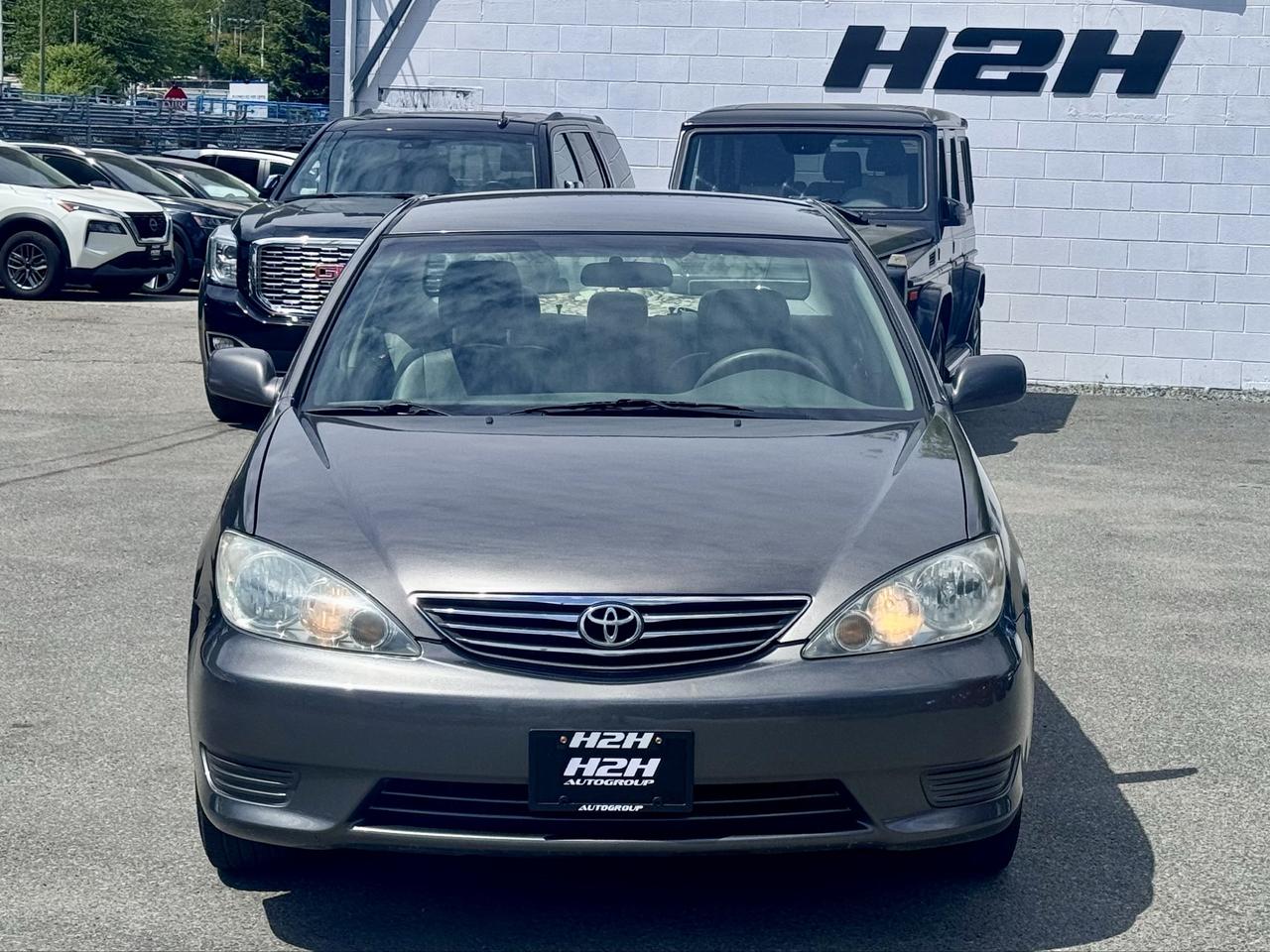 2005 Toyota Camry FINANCING AVAILABLE Photo2
