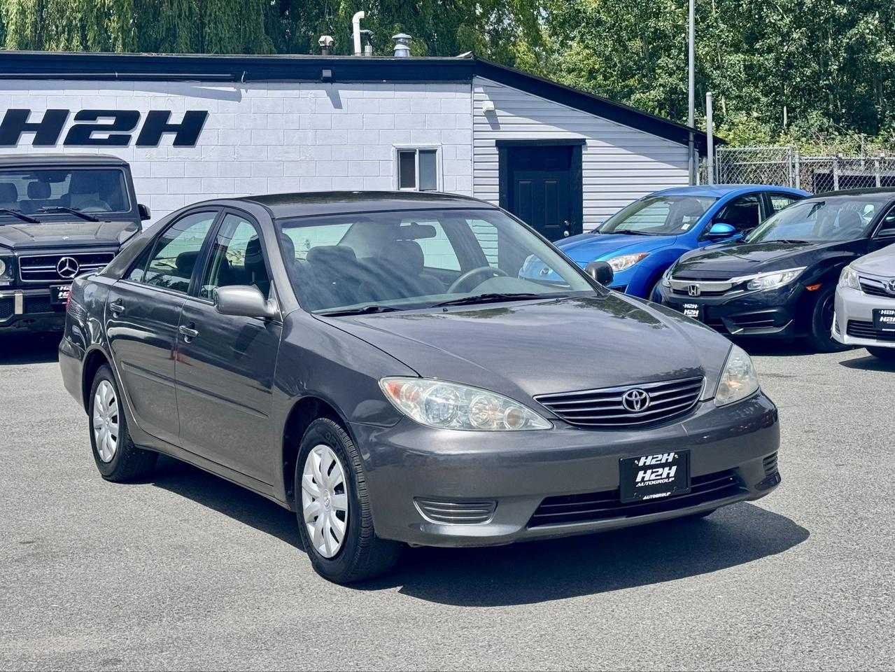 2005 Toyota Camry FINANCING AVAILABLE Photo3
