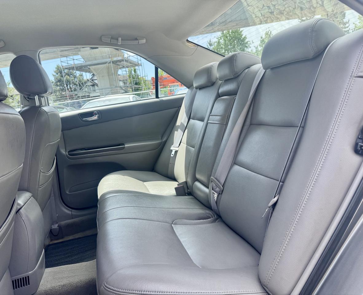 2005 Toyota Camry FINANCING AVAILABLE Photo14