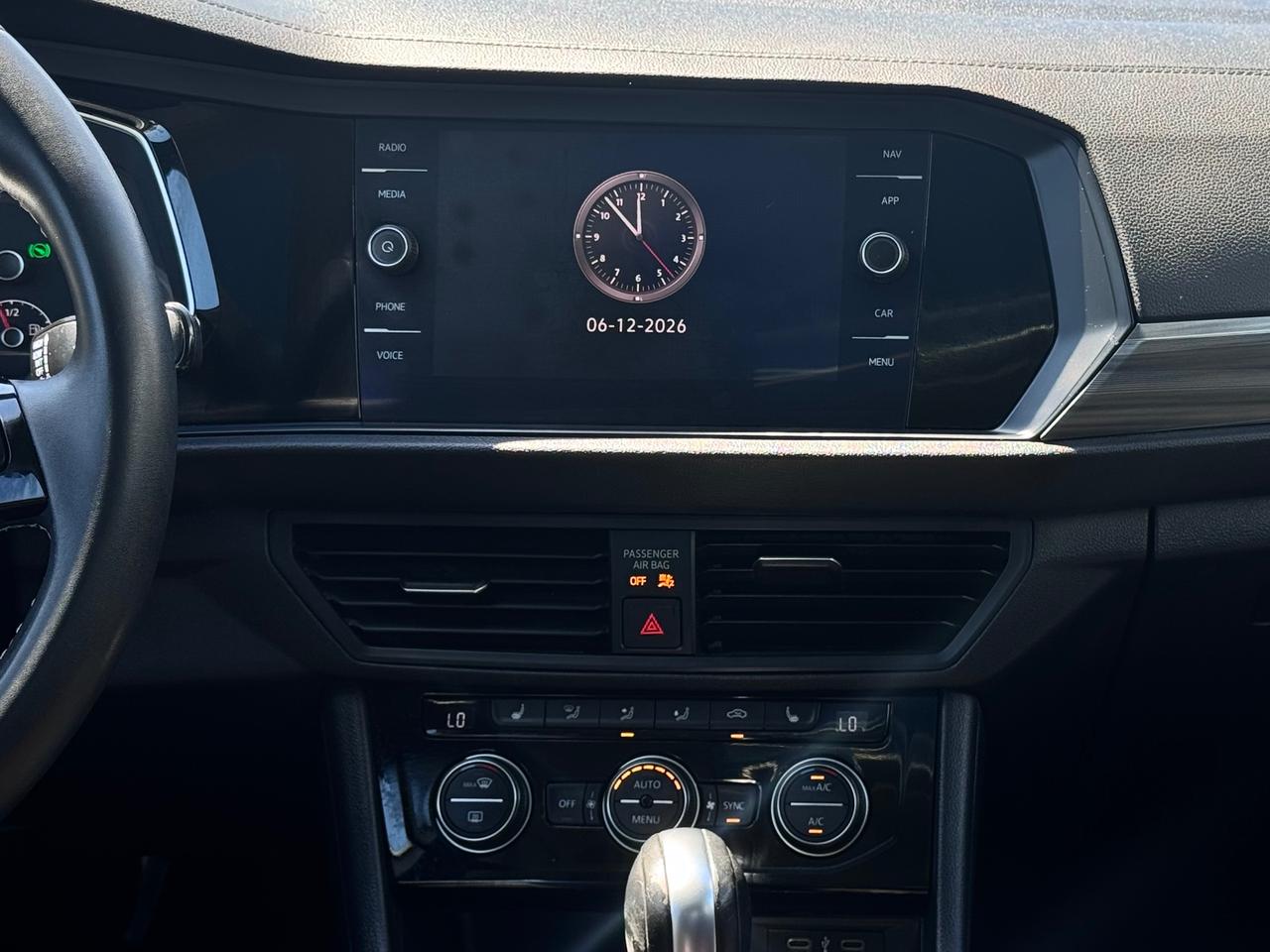 2021 Volkswagen Jetta FINANCING AVAILABLE Photo12