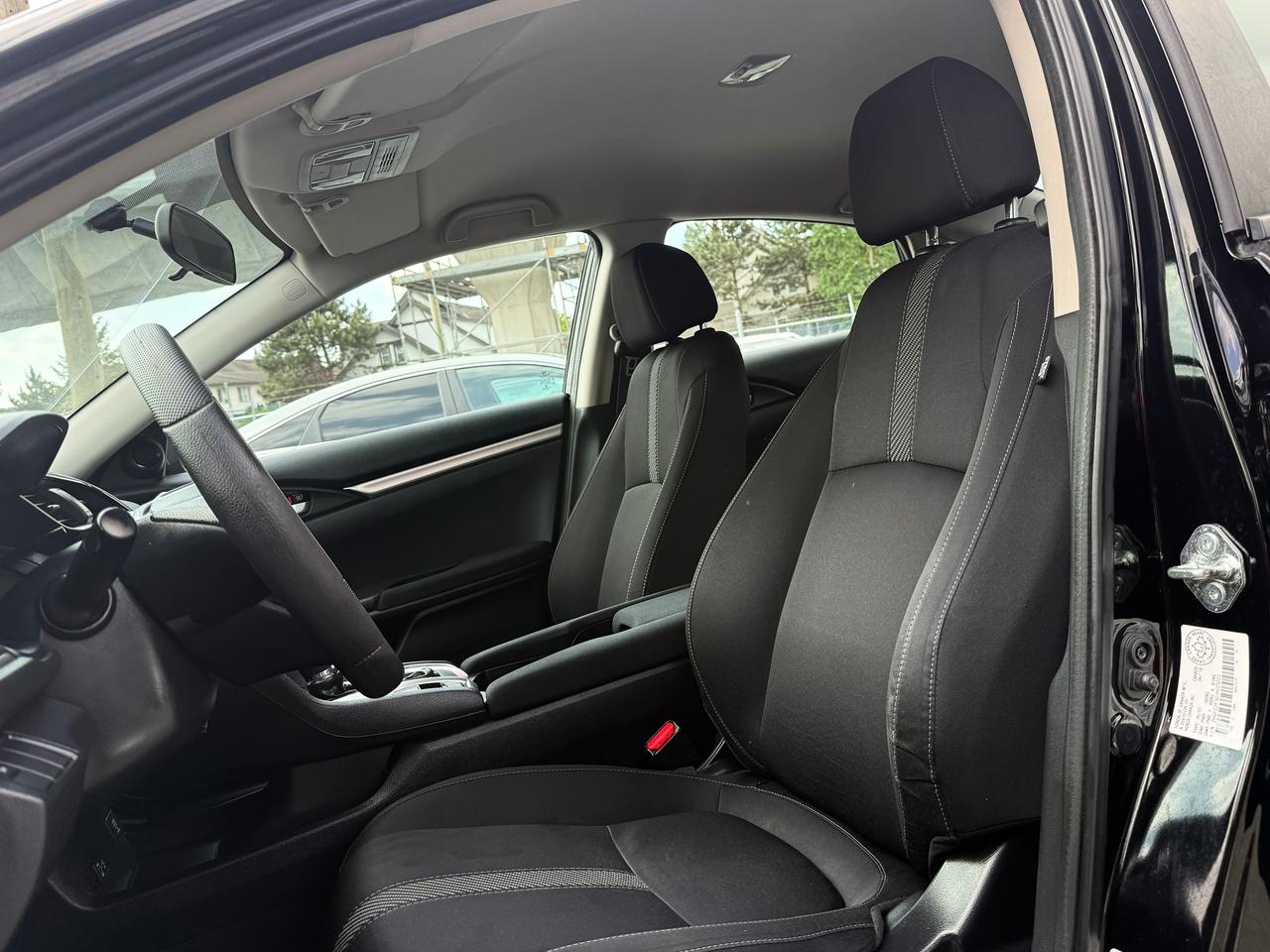 2018 Honda Civic FINANCING AVAILABLE Photo8