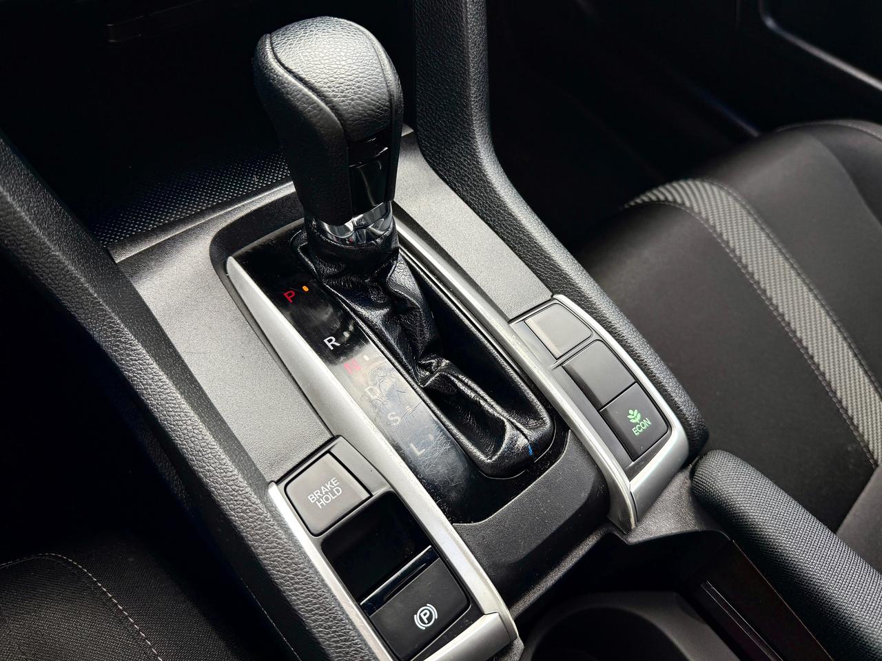 2018 Honda Civic FINANCING AVAILABLE Photo11
