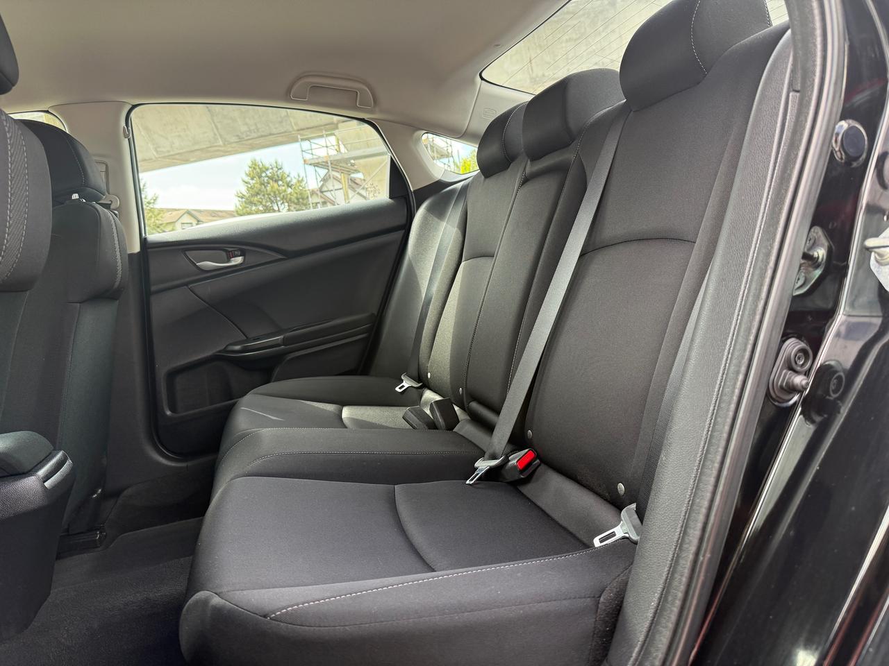 2018 Honda Civic FINANCING AVAILABLE Photo13