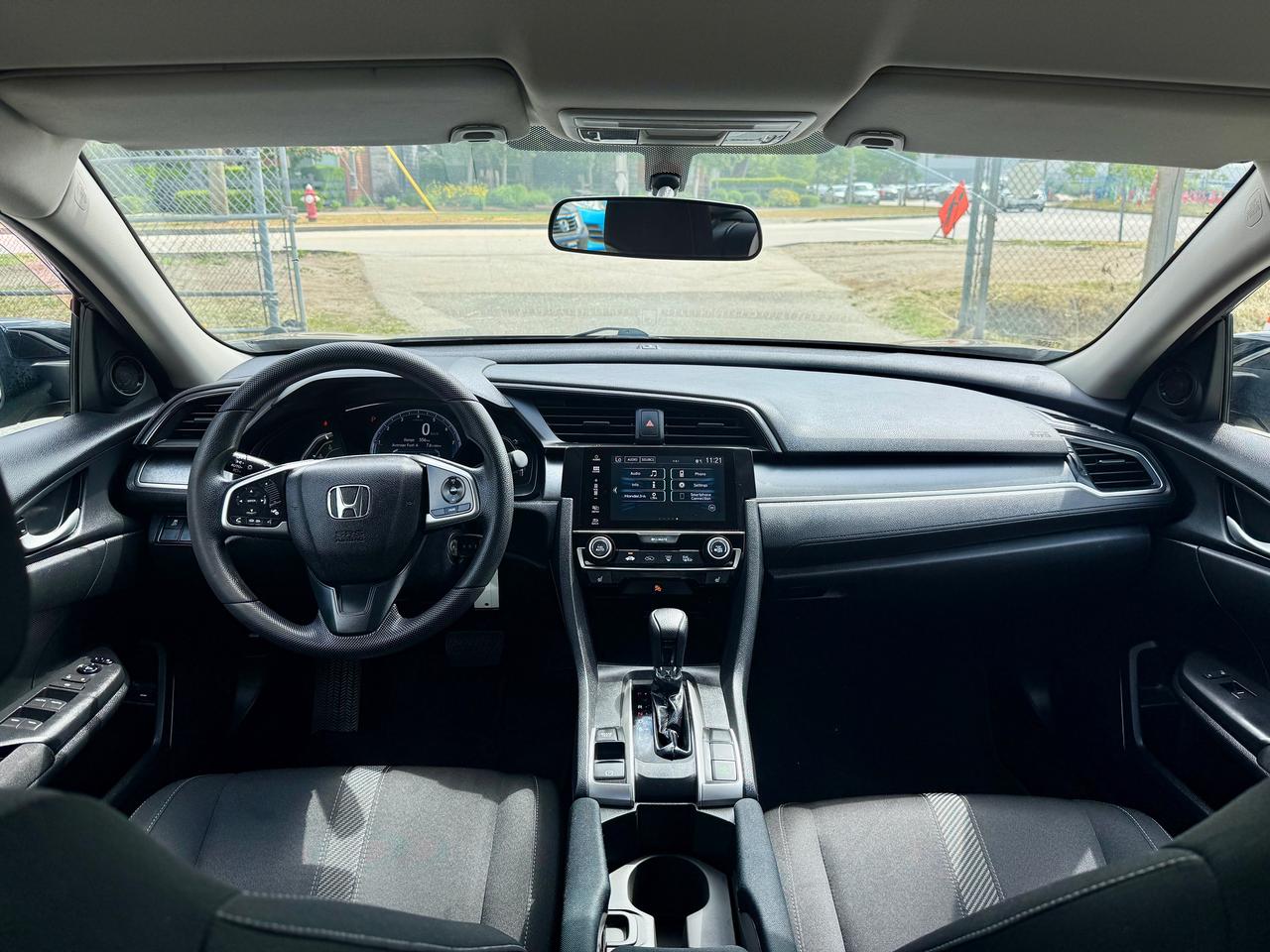 2018 Honda Civic FINANCING AVAILABLE Photo9