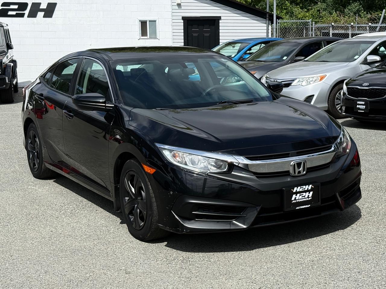 2018 Honda Civic FINANCING AVAILABLE Photo3