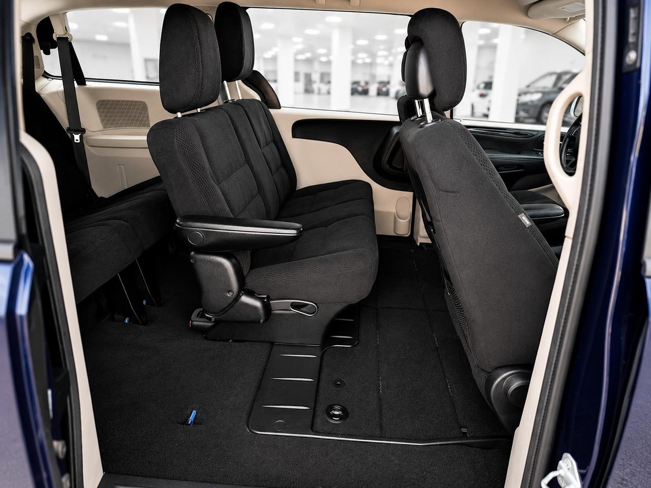 2015 Dodge Grand Caravan CANADA VALUE PACKAGE Photo