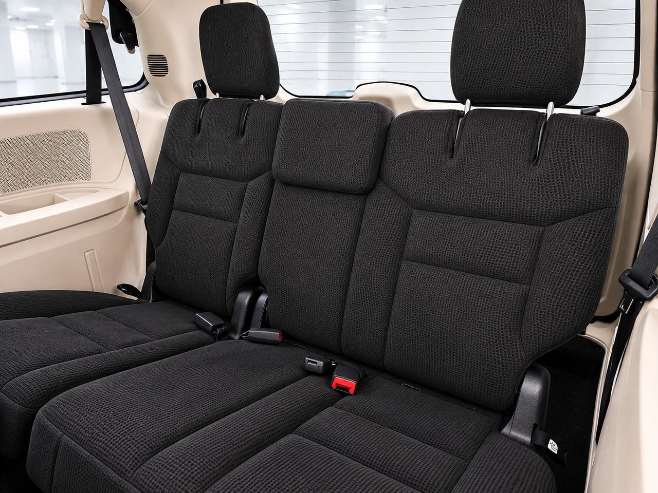 2015 Dodge Grand Caravan CANADA VALUE PACKAGE Photo