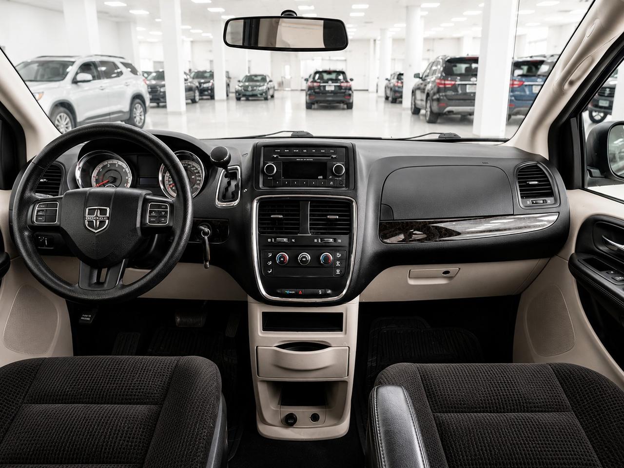 2015 Dodge Grand Caravan CANADA VALUE PACKAGE Photo