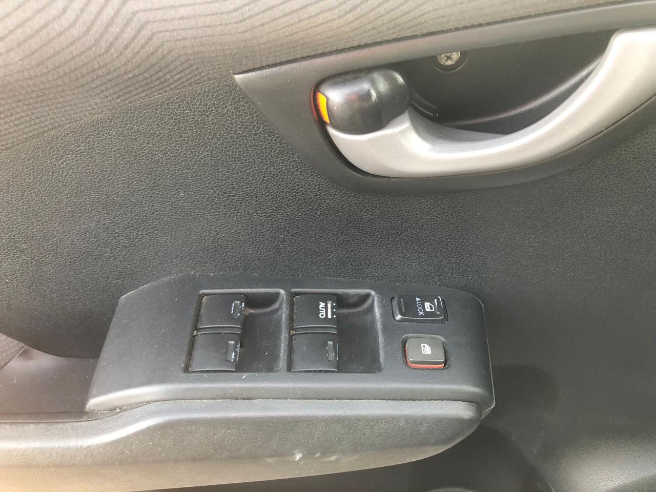 2010 Honda Fit 5dr HB Auto LX CERTIFIED WITH 3 YEARS WARRANTY INC Photo