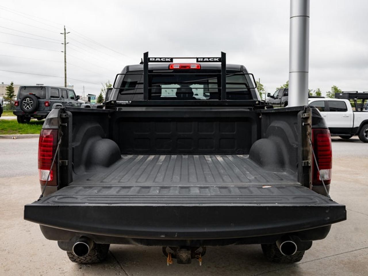 2021 RAM 1500 Classic WARLOCK Photo