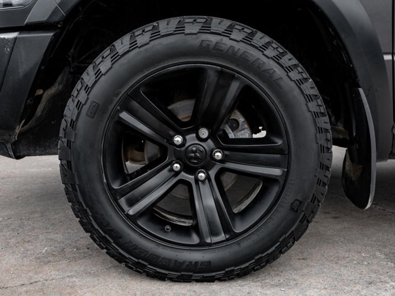 2021 RAM 1500 Classic WARLOCK Photo