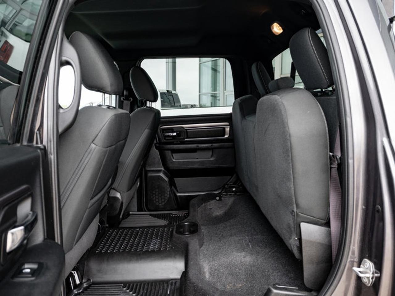 2021 RAM 1500 Classic WARLOCK Photo