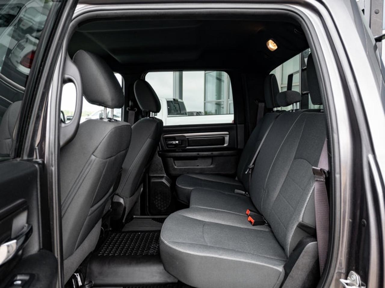 2021 RAM 1500 Classic WARLOCK Photo