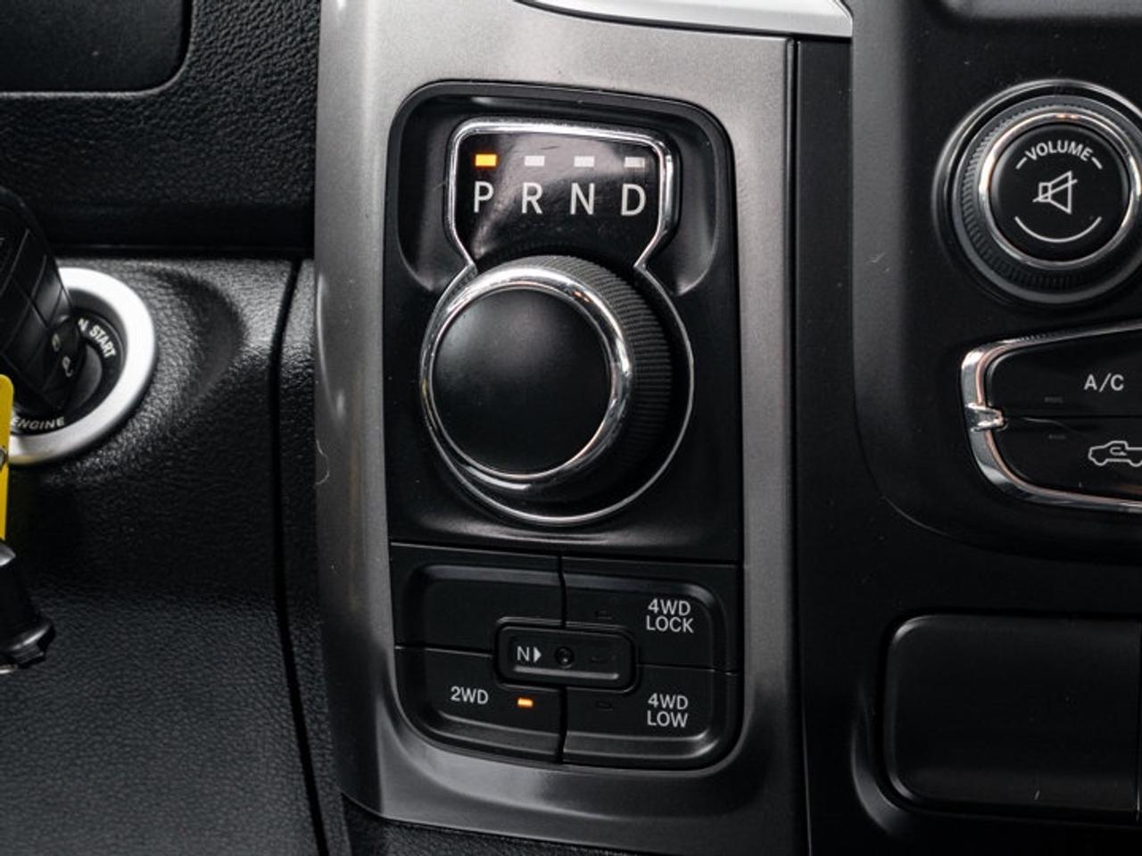 2021 RAM 1500 Classic WARLOCK Photo