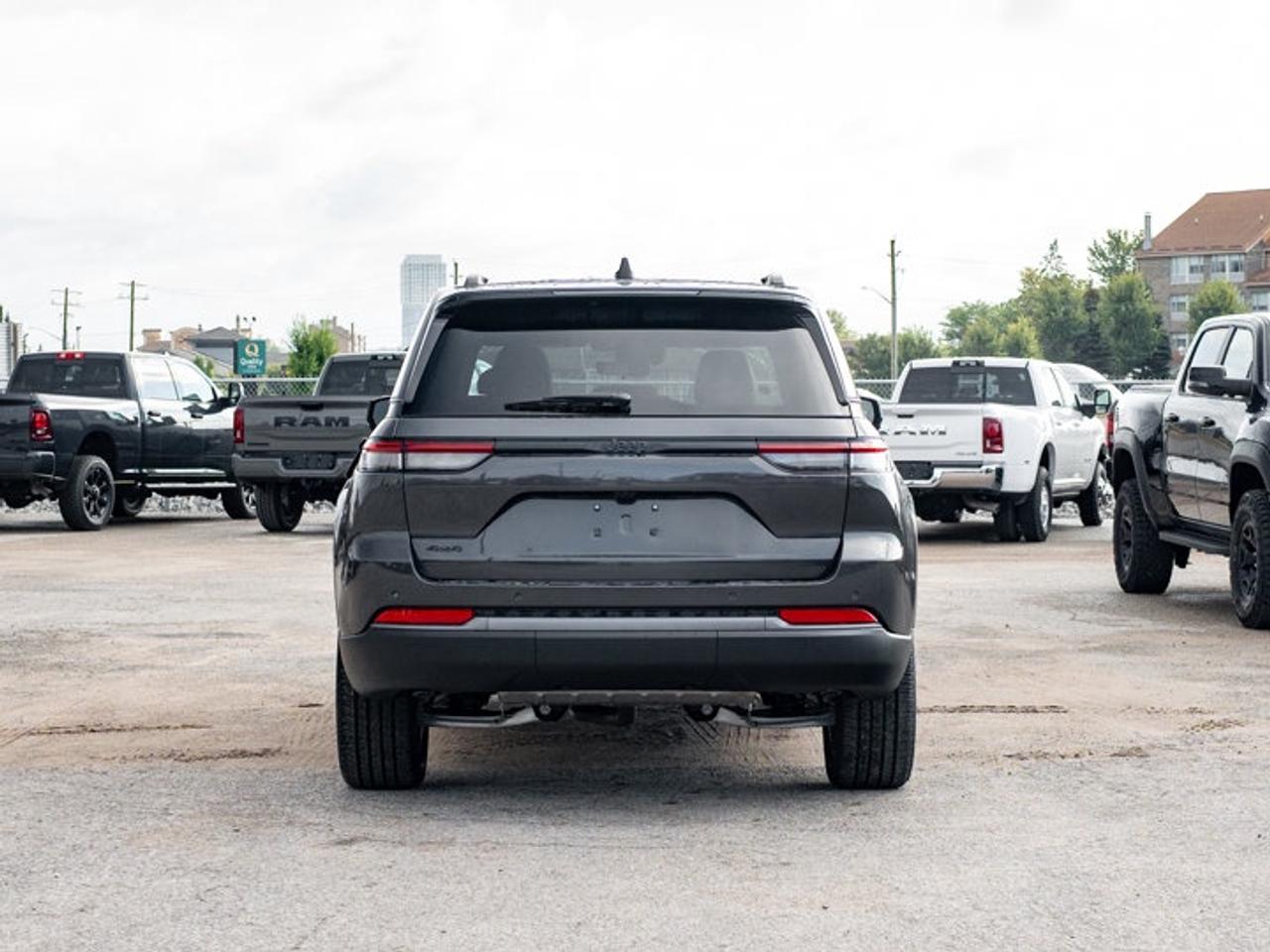 2026 Jeep Grand Cherokee Altitude Photo