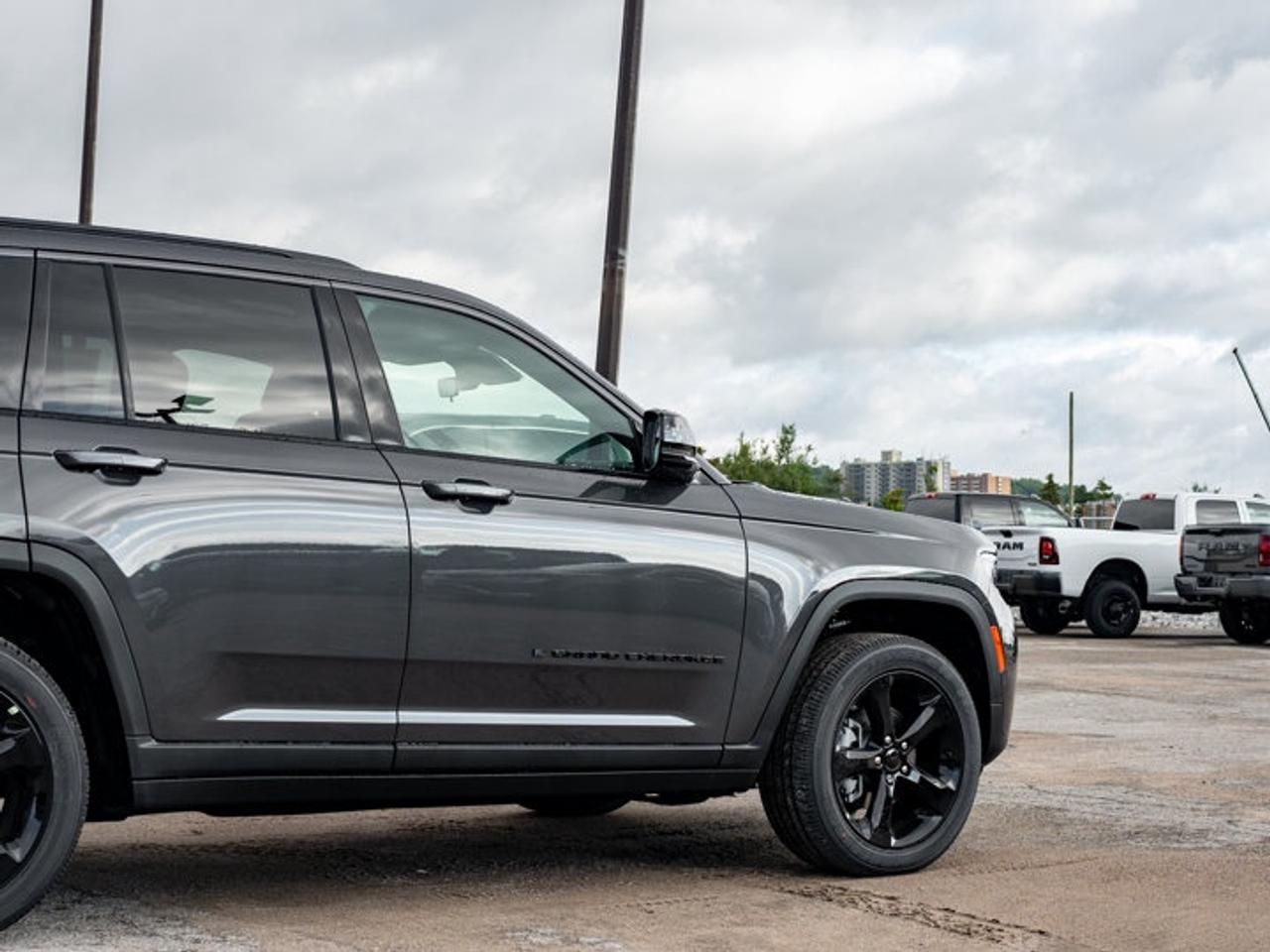 2026 Jeep Grand Cherokee Altitude Photo