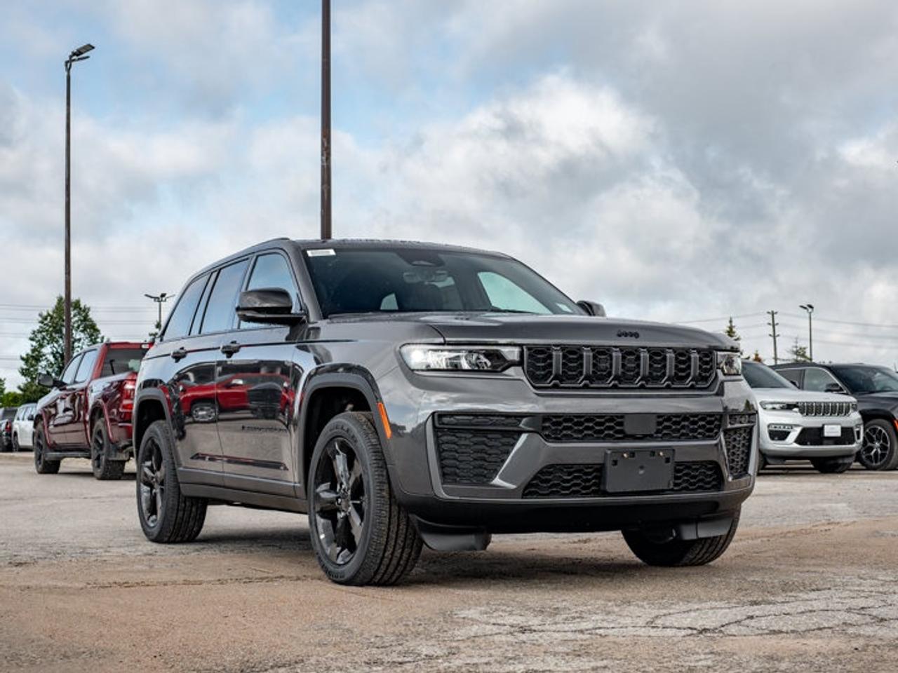 2026 Jeep Grand Cherokee Altitude Photo