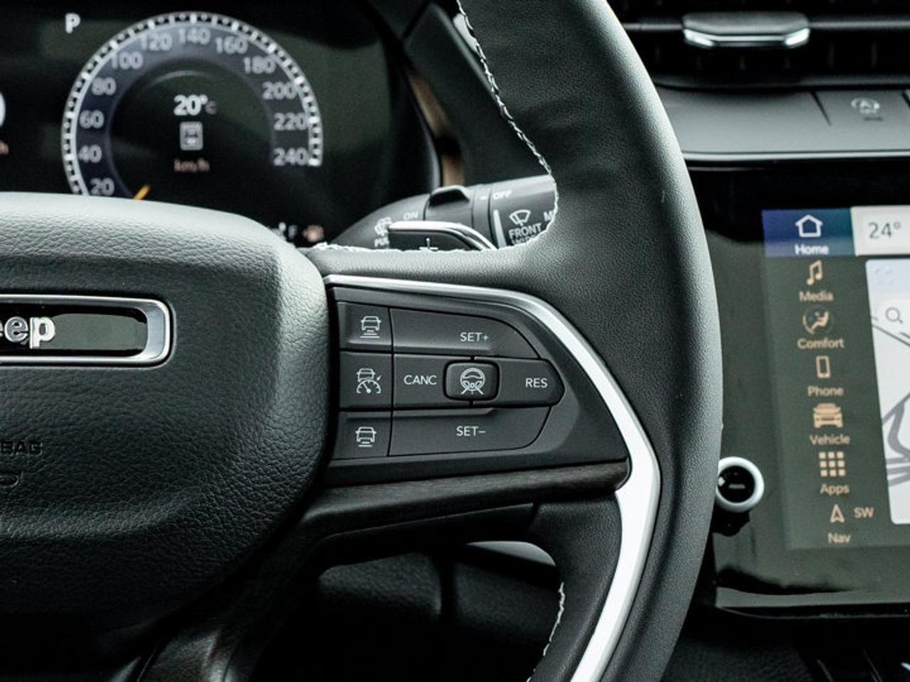 2026 Jeep Grand Cherokee Altitude Photo