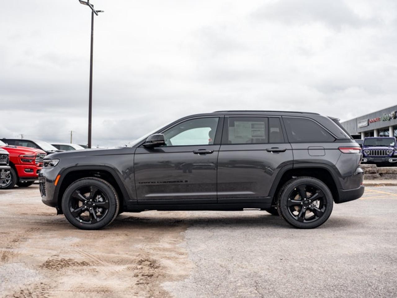 2026 Jeep Grand Cherokee Altitude Photo