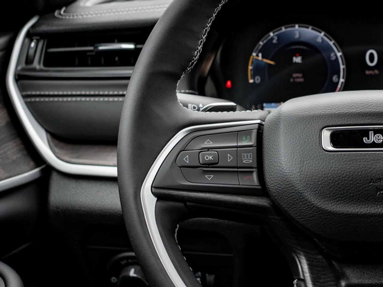2026 Jeep Grand Cherokee Altitude Photo