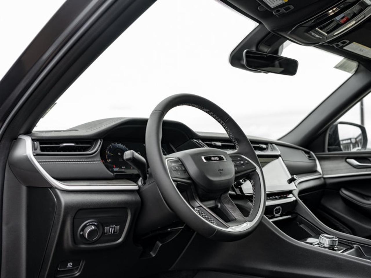 2026 Jeep Grand Cherokee Altitude Photo