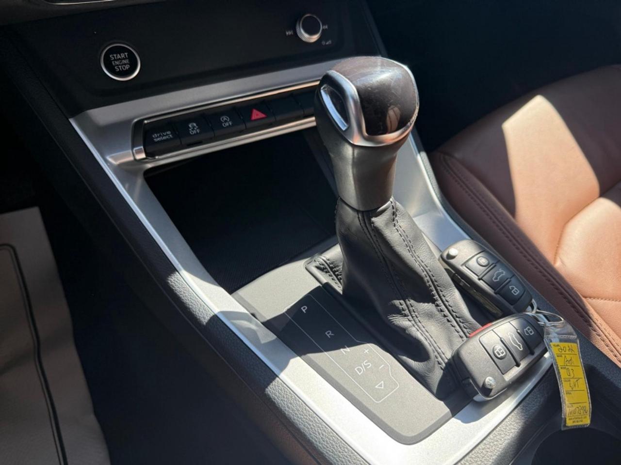 2022 Audi Q3 QUATTRO PREMIUM 40 TFSI /BROWN LEATHER /PANO ROOF Photo