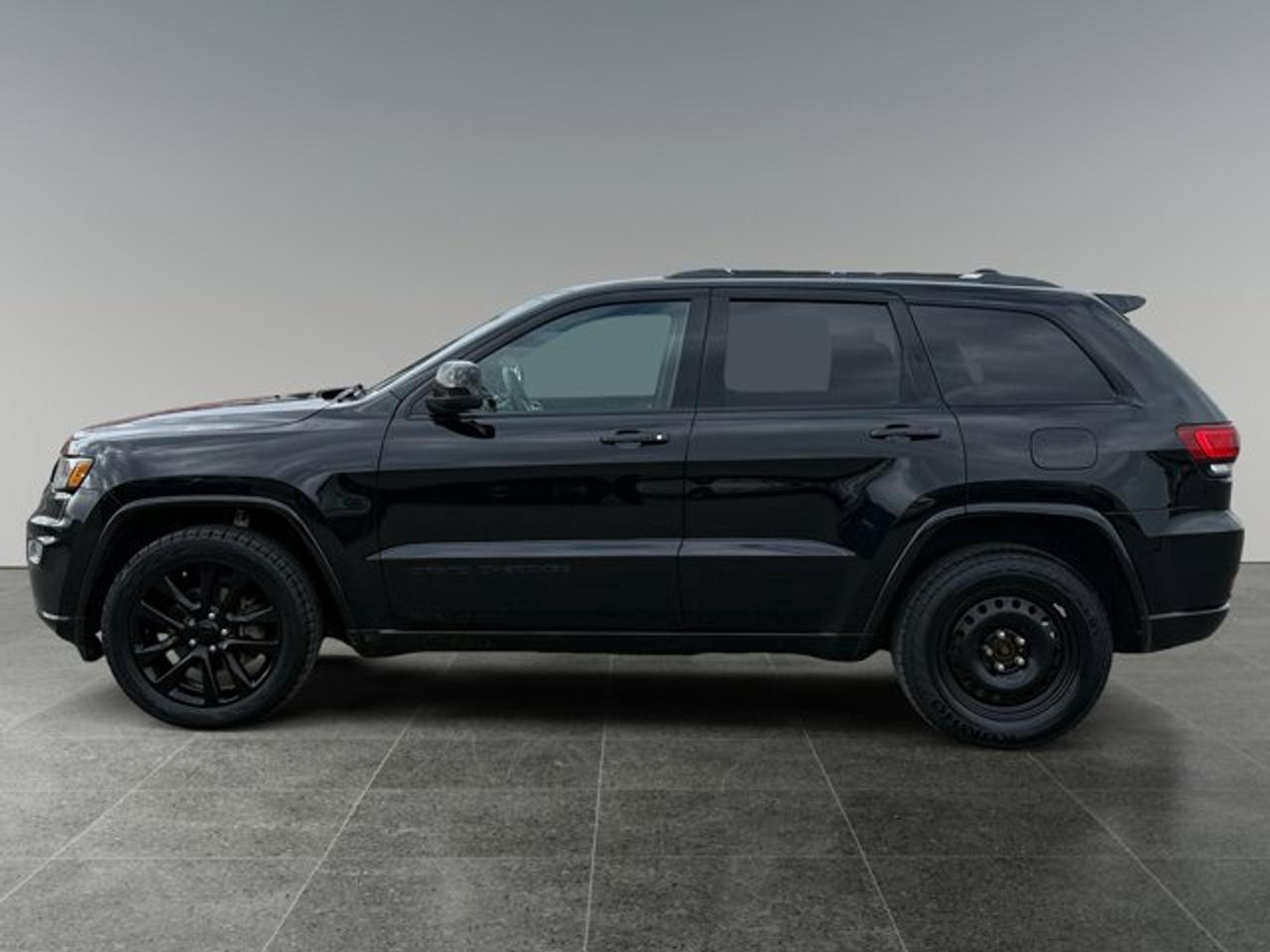 2018 Jeep Grand Cherokee Altitude Iv - Photo #2