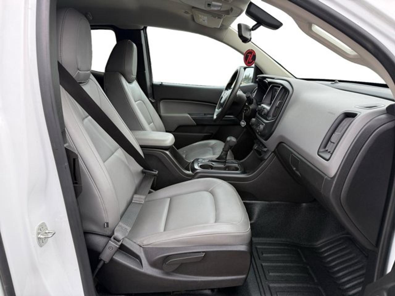2015 Chevrolet Colorado 2WD WT - Photo #11