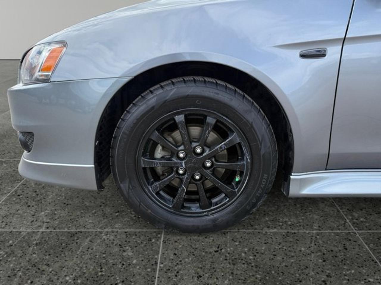 2014 Mitsubishi Lancer SE Photo