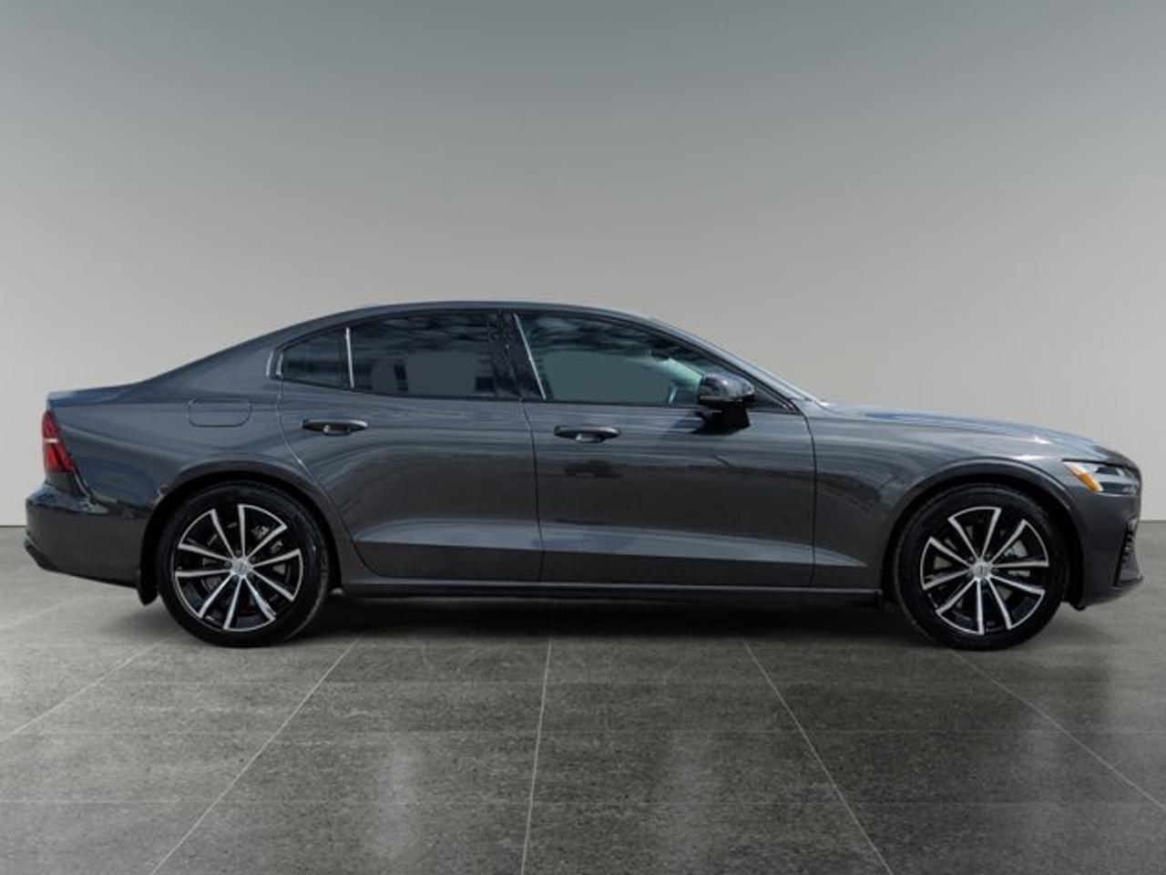 2024 Volvo S60 Recharge Core Dark Theme - Photo #6